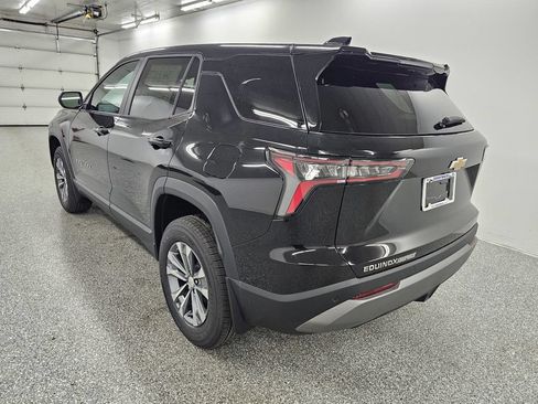 New 2026 Chevrolet Equinox LT w/ Convenience Package II FWD image 7