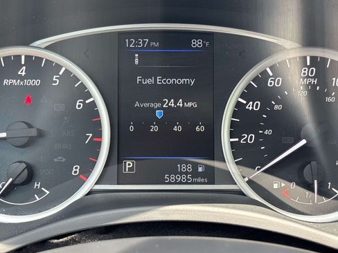 Used 2019 Nissan Sentra SV FWD image 17