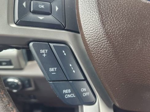 Used 2022 Ford F350 King Ranch w/ FX4 Off-Road Package image 31