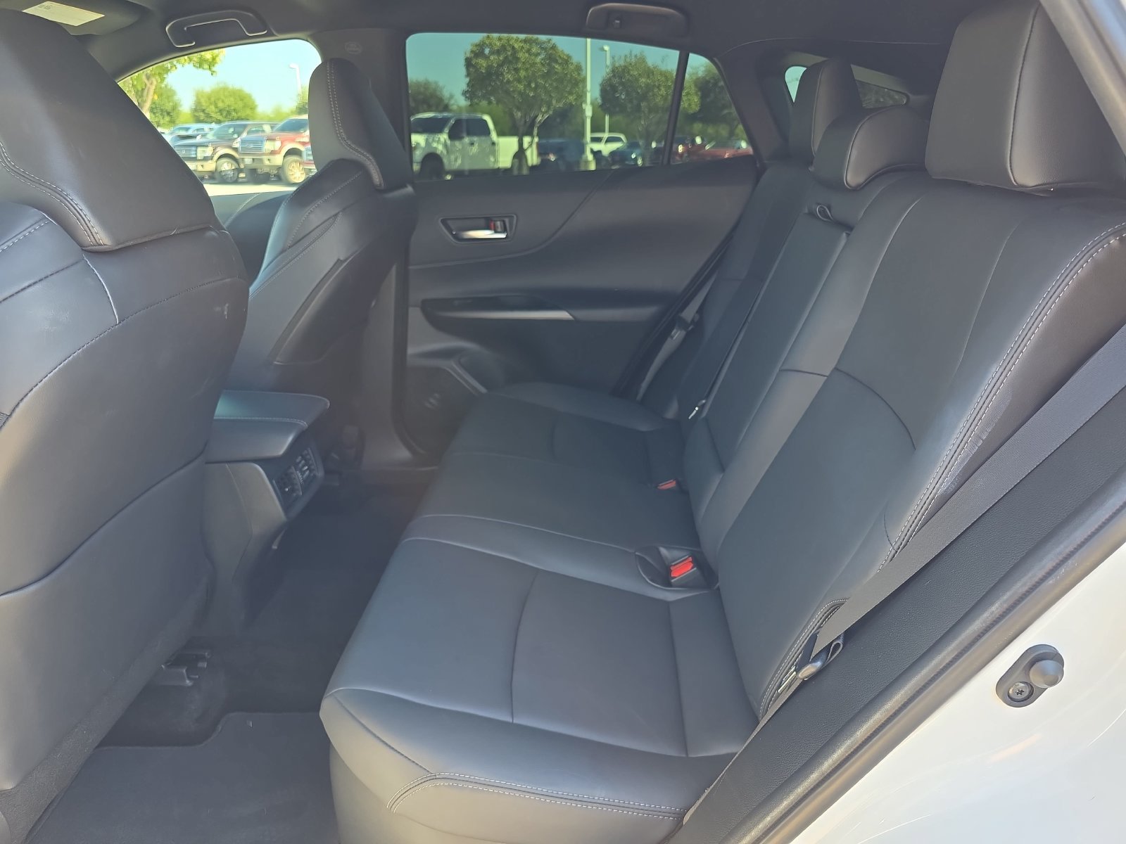 Used 2023 Toyota Venza XLE AWD/4WD image 11