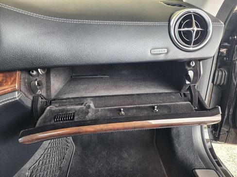 Used 2014 Mercedes-Benz SL 550 w/ Sport Wheel Package image 90