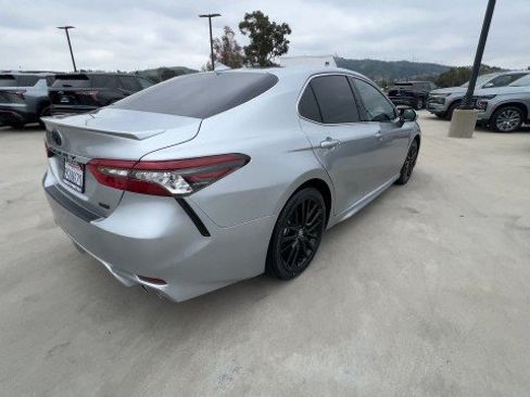 Used 2023 Toyota Camry XSE FWD image 8