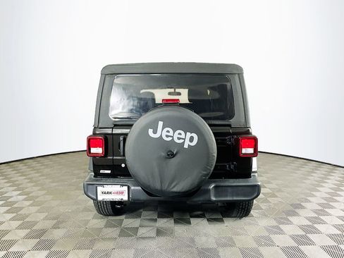 Certified 2019 Jeep Wrangler Sport image 9