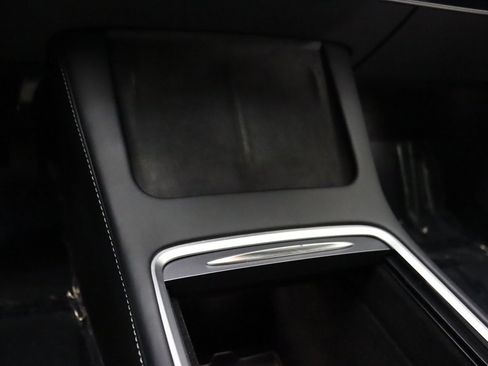 Used 2022 Tesla Model 3 Standard Range image 46