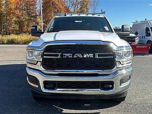 New 2024 RAM 2500 Tradesman w/ Chrome Appearance Group image 3
