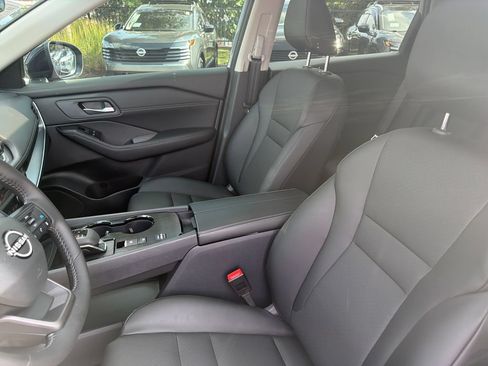 Certified 2026 Nissan Rogue Dark Armor FWD image 9