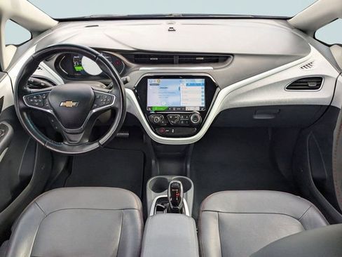 Used 2021 Chevrolet Bolt Premier w/ Infotainment Package FWD image 18