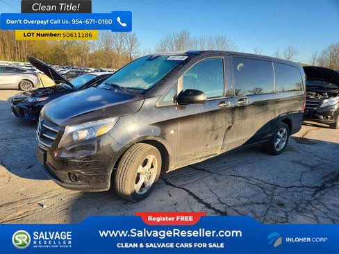 Used 2018 Mercedes-Benz Metris Passenger image 1