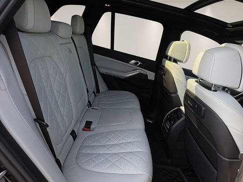 Used 2023 BMW X5 sDrive40i RWD image 15