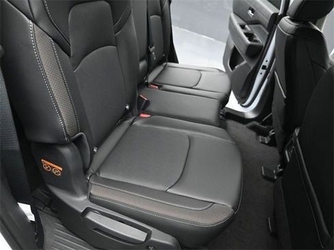 New 2026 Nissan Pathfinder SL image 25