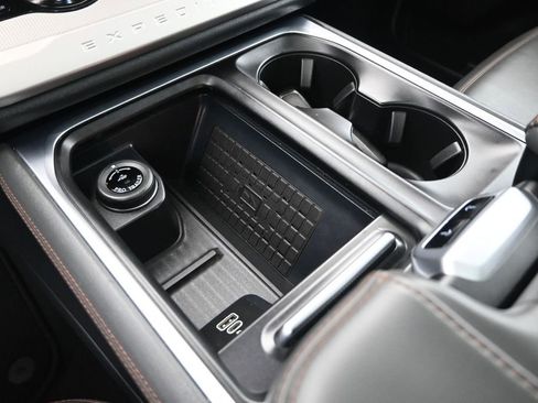 Used 2025 Ford Expedition Max Active RWD image 19