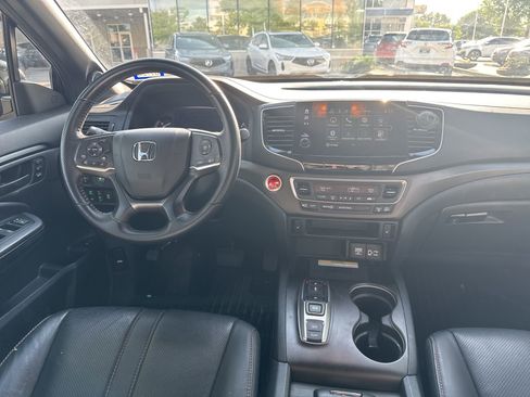 Used 2023 Honda Passport TrailSport image 8