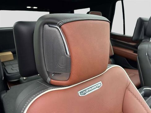 Used 2023 GMC Yukon Denali Ultimate image 20