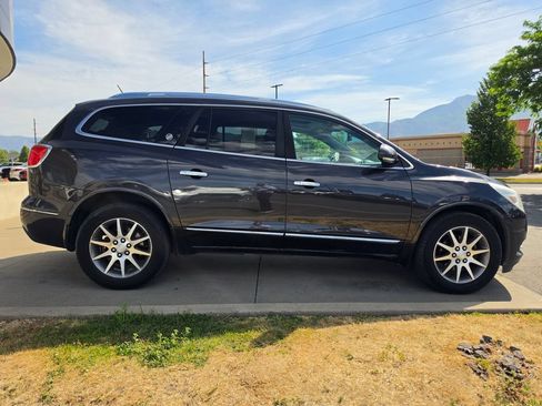 Used 2017 Buick Enclave Leather w/ Trailering Package AWD/4WD image 4