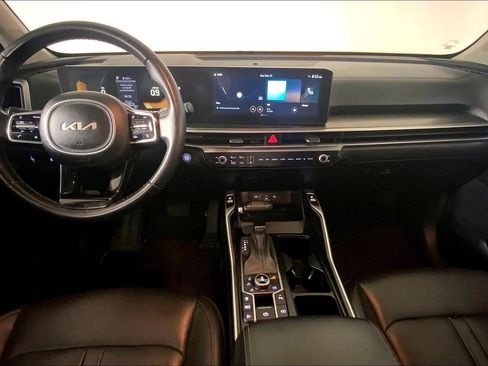 Certified 2024 Kia Sorento S image 15