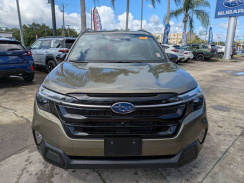 Certified 2025 Subaru Forester Touring AWD/4WD image 9
