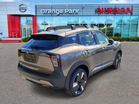 New 2026 Nissan Kicks SR w/ Cold Weather Package AWD/4WD image 2