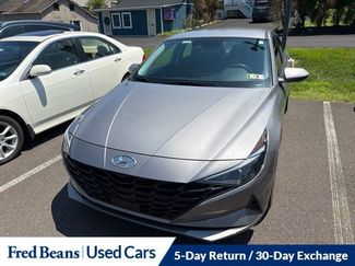 Used 2023 Hyundai Elantra SEL w/ Convenience Package FWD video 1