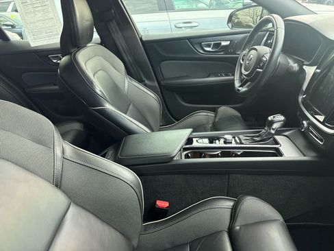 Used 2019 Volvo S60 T6 R-Design AWD/4WD image 4