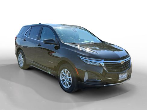 Used 2023 Chevrolet Equinox LT w/ Driver Convenience Package FWD image 7