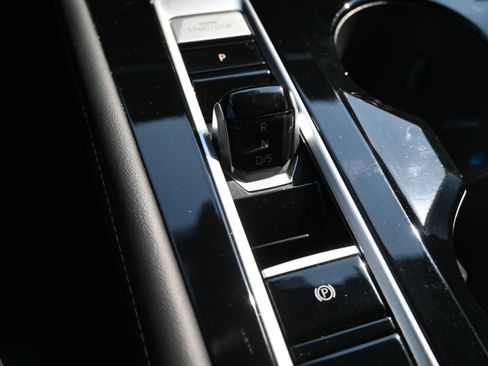 Used 2024 Volkswagen Atlas SEL image 26