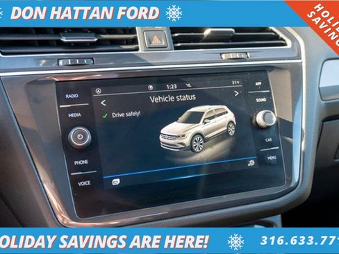 Used 2023 Volkswagen Tiguan SE image 9
