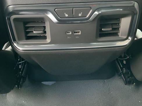 New 2026 GMC Sierra 1500 SLT image 13