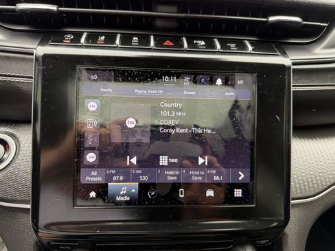 Used 2024 Jeep Grand Cherokee Laredo X AWD/4WD image 16