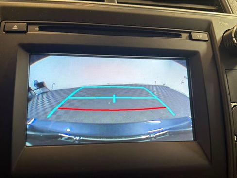 Used 2017 Toyota Camry LE FWD image 16