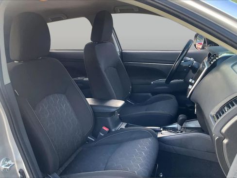 Used 2021 Mitsubishi Outlander Sport SE FWD image 7