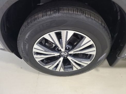 Used 2021 Nissan Rogue SV w/ Premium Package AWD/4WD image 39