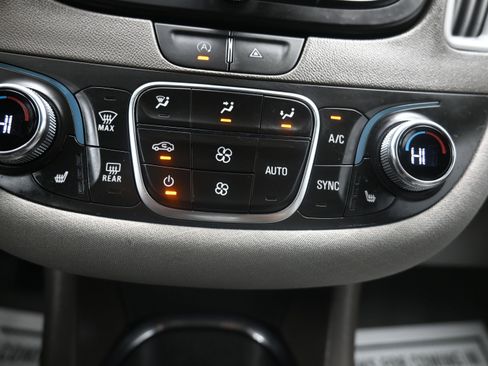 Used 2023 Chevrolet Malibu LT image 22