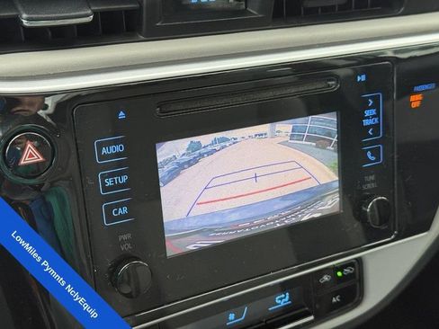 Used 2018 Toyota Corolla LE FWD image 24
