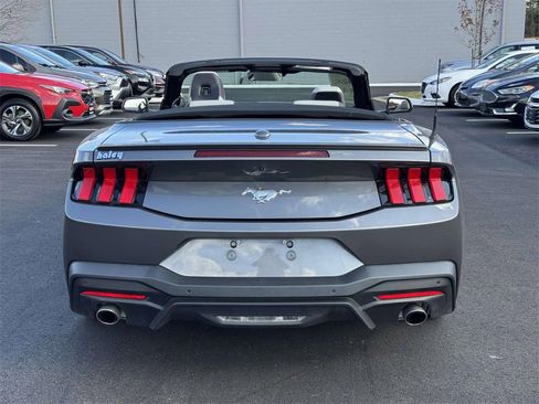 Used 2024 Ford Mustang Premium image 23