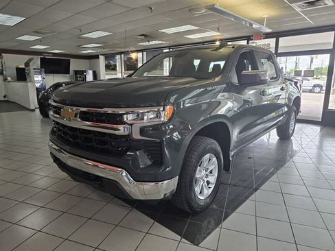 Used 2025 Chevrolet Silverado 1500 LT AWD/4WD image 1