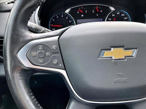 Used 2020 Chevrolet Traverse Premier FWD image 20