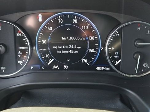 Used 2024 Buick Enclave Premium AWD/4WD image 8