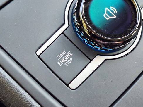 New 2026 Volkswagen Tiguan S image 15