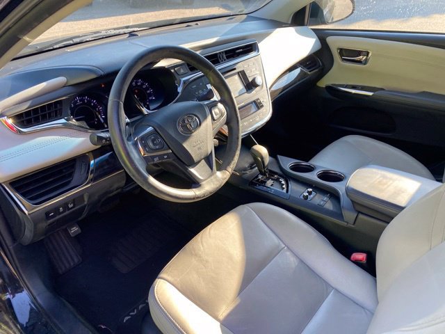 Used 2013 Toyota Avalon XLE Touring FWD image 16