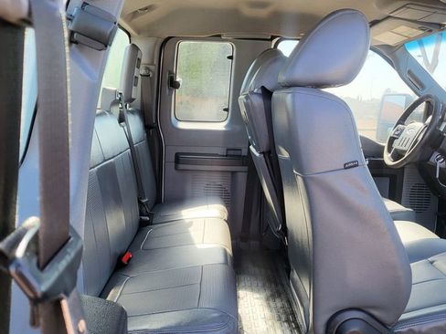 Used 2014 Ford F250 XL w/ Power Equipment Group RWD image 18