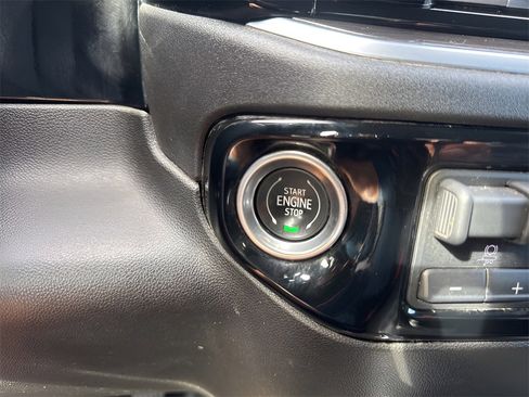 Used 2023 Chevrolet Silverado 1500 LTZ image 22