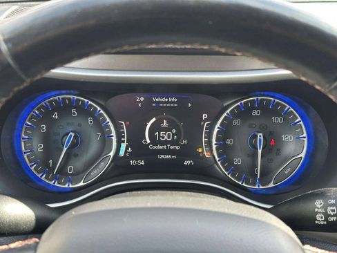 Used 2020 Chrysler Pacifica Touring-L Plus FWD image 26