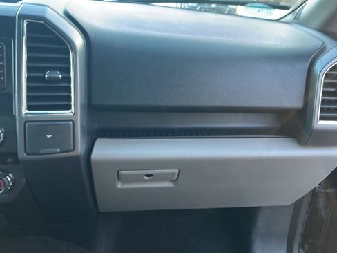 Used 2016 Ford F150 XLT w/ XTR Package image 21