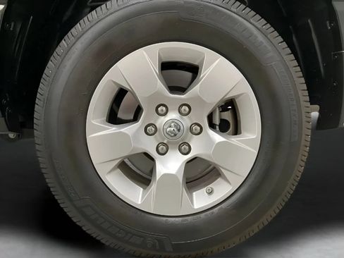 Used 2019 RAM 1500 Big Horn RWD image 24