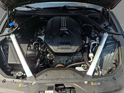 Used 2023 Genesis G70 2.0T RWD image 30
