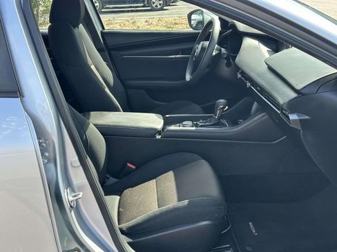 Used 2019 MAZDA MAZDA3 Base image 6