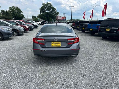 Used 2018 Honda Accord LX image 16