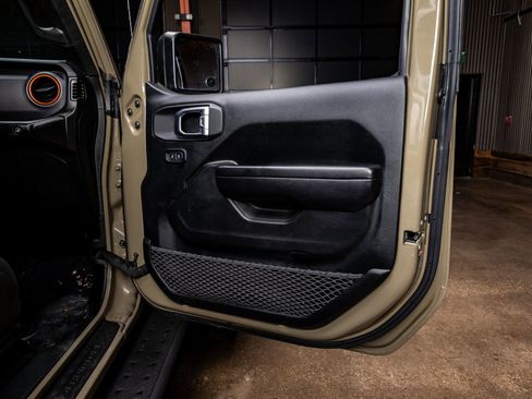 Used 2020 Jeep Gladiator Mojave w/ LED Lighting Group image 36