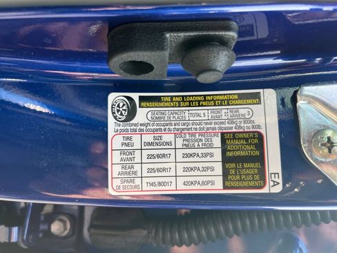 Used 2025 Subaru Crosstrek 2.5i Premium AWD/4WD image 20
