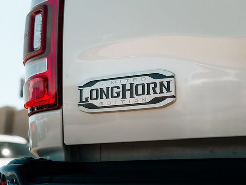 Used 2023 RAM 3500 Limited AWD/4WD image 17
